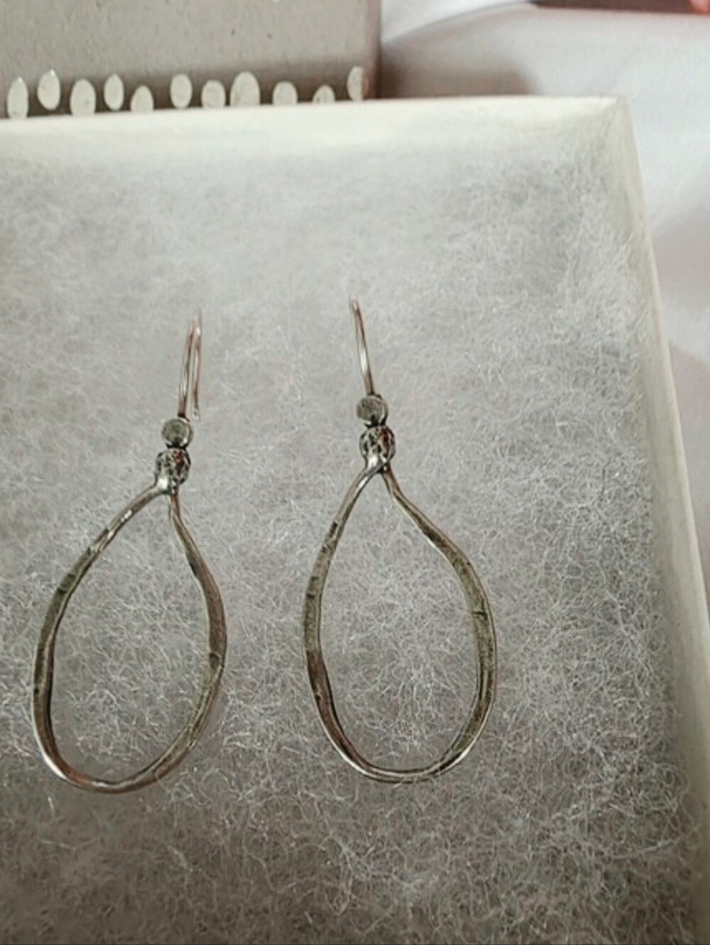 Silpada W1551 Sterling Silver Oxidized Oval Lasso Twisted Earrings